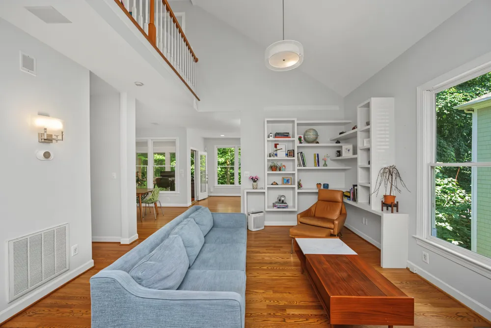 208 W Columbia Place W Chapel Hill, NC 27516