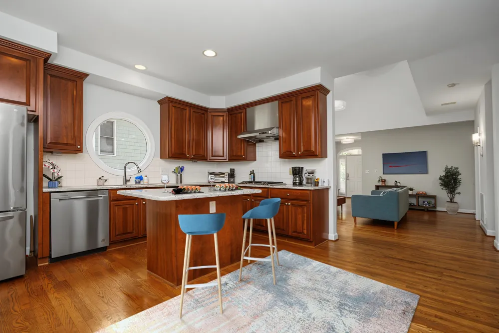 208 W Columbia Place W Chapel Hill, NC 27516