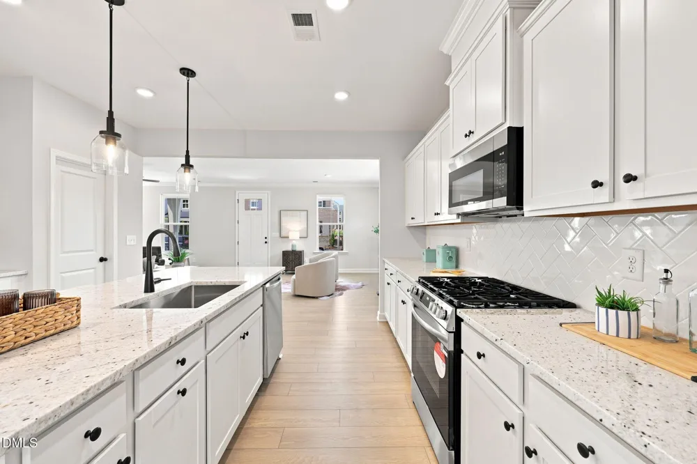 808 Carpet Grass Avenue Knightdale, NC 27545