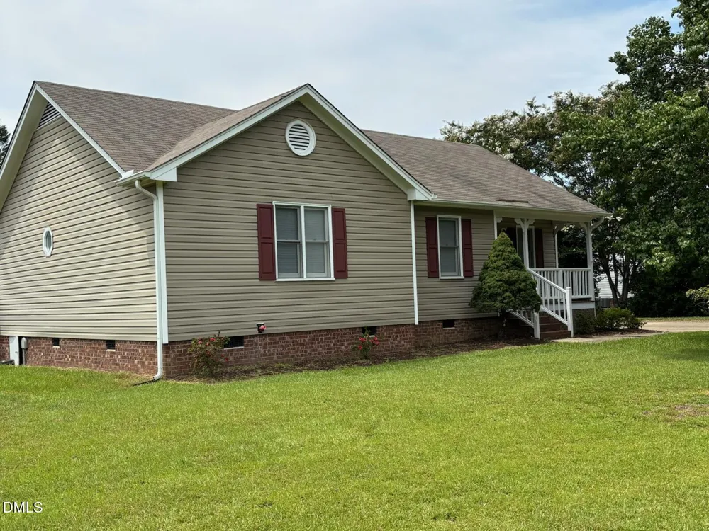 2325 Stephanie Lane Clayton, NC 27520