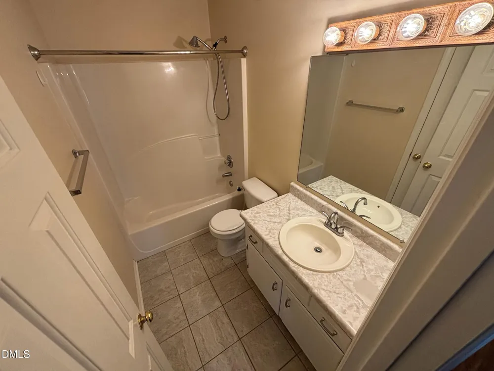 2325 Stephanie Lane Clayton, NC 27520