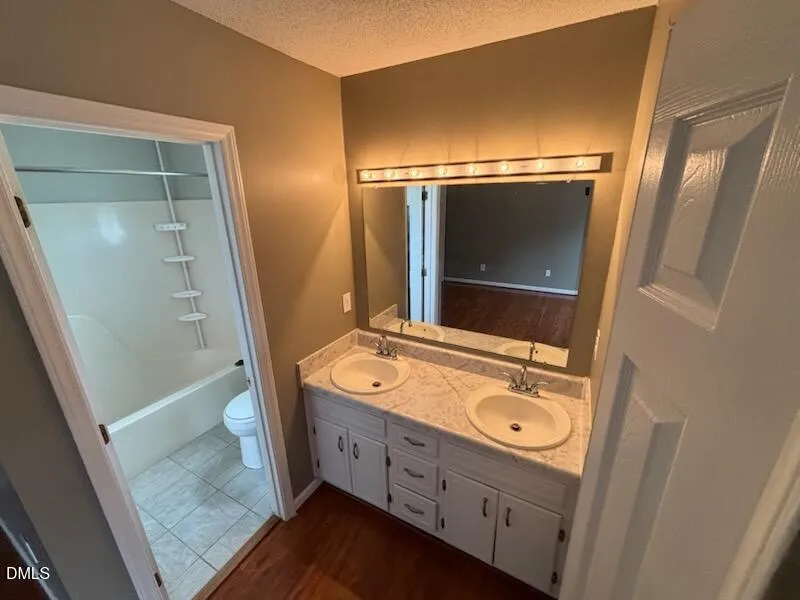 2325 Stephanie Lane Clayton, NC 27520
