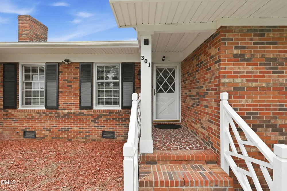 301 Halifax Street Clinton, NC 28328