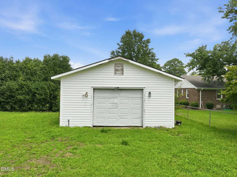 301 Halifax Street Clinton, NC 28328