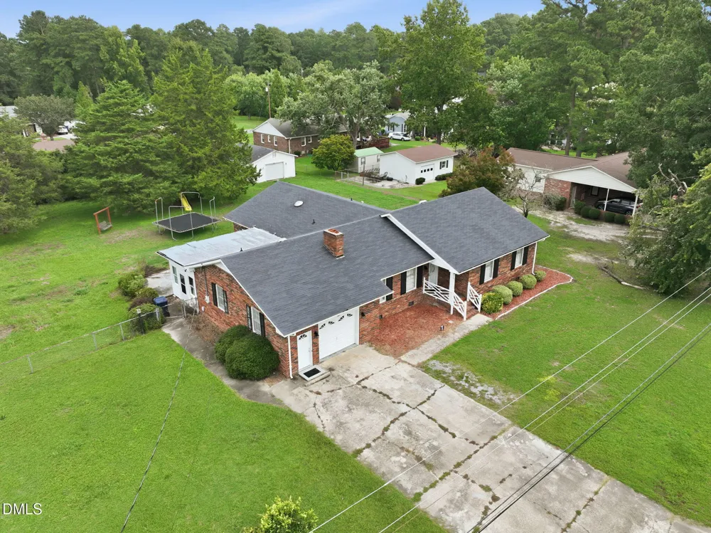 301 Halifax Street Clinton, NC 28328