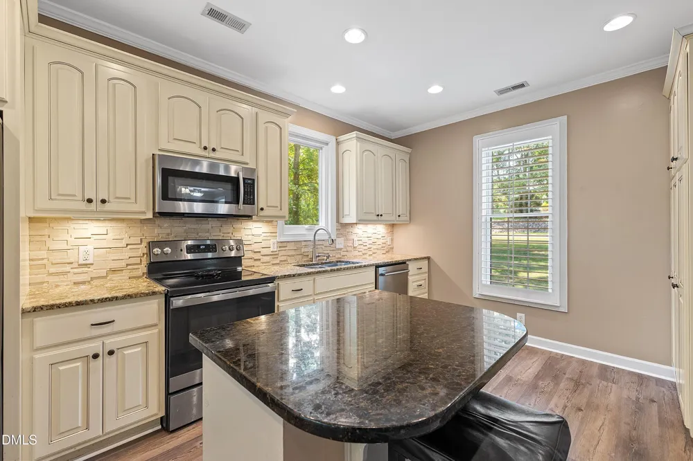 6201 Hilbert Ridge Drive Holly Springs, NC 27540