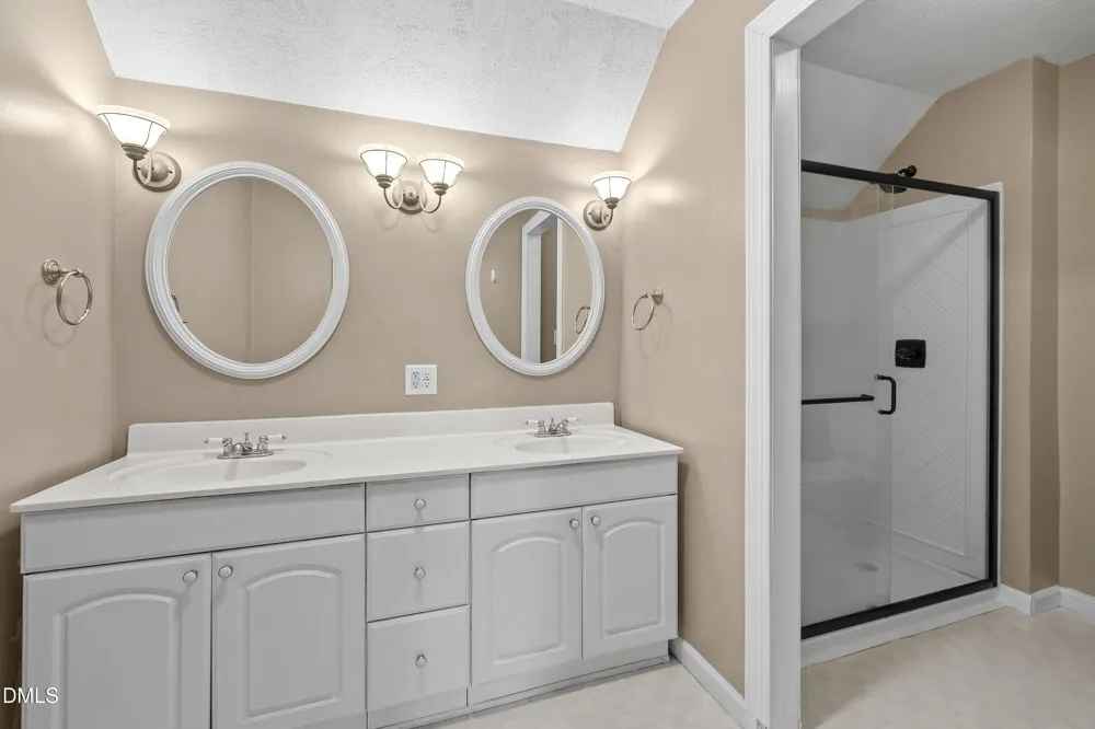 6201 Hilbert Ridge Drive Holly Springs, NC 27540