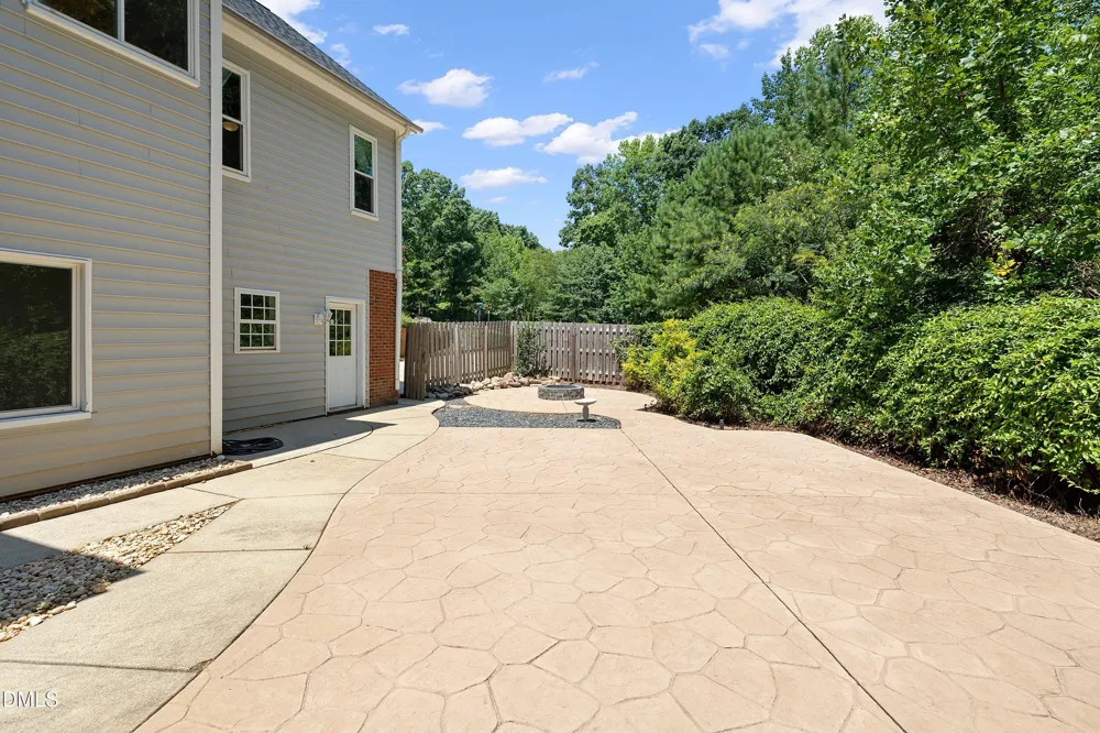 6201 Hilbert Ridge Drive Holly Springs, NC 27540