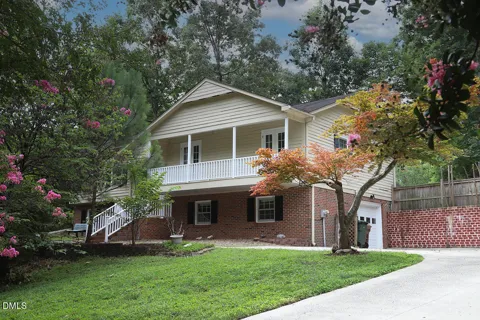 1216 Balmoral Drive