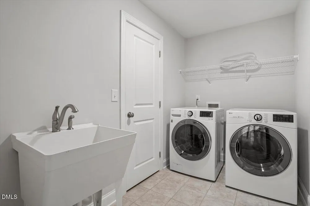 401 Ressler Street Holly Springs, NC 27540