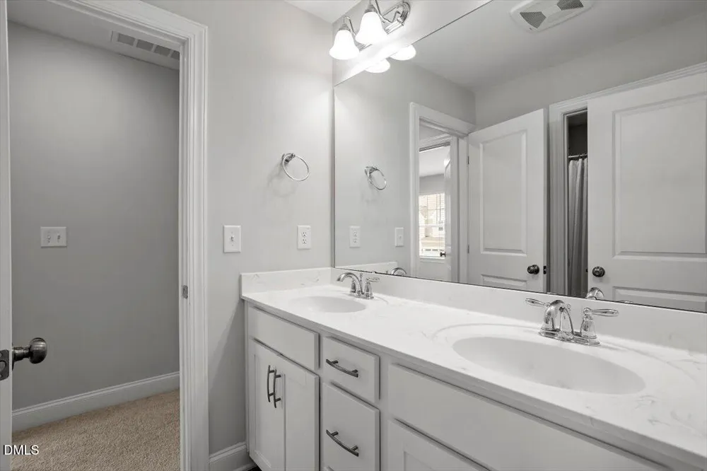 401 Ressler Street Holly Springs, NC 27540