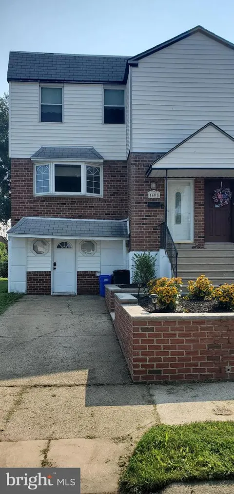 4401 DEERPATH LANE