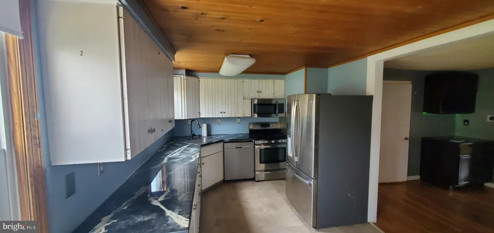 4401 DEERPATH LANE Philadelphia, PA 19154