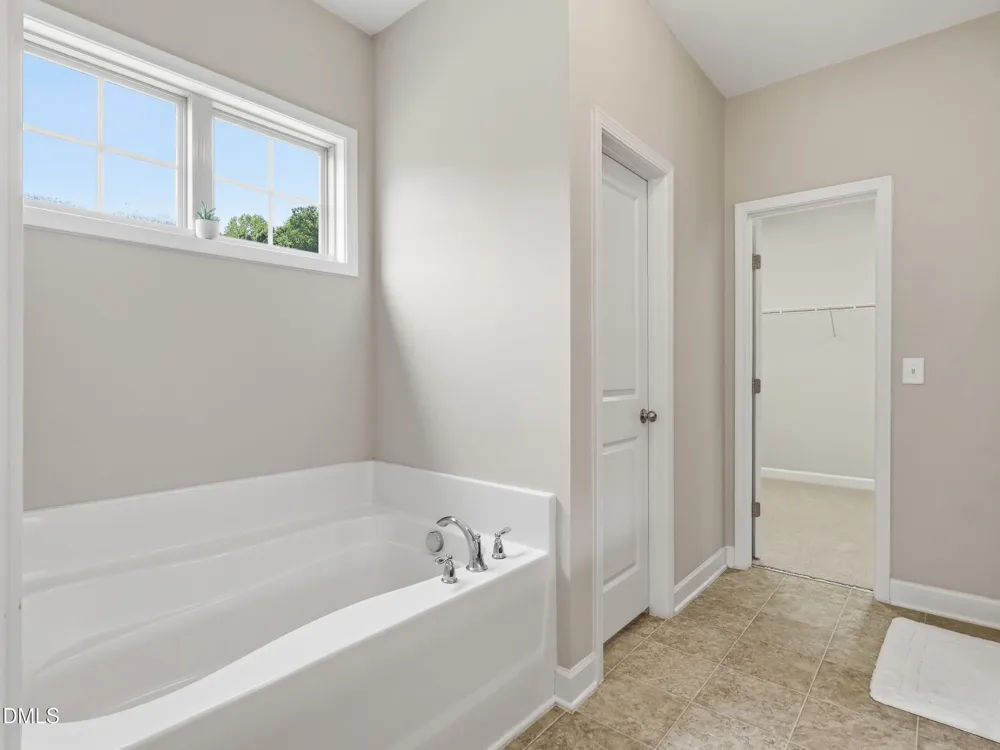 8029 Crookneck Drive Angier, NC 27501