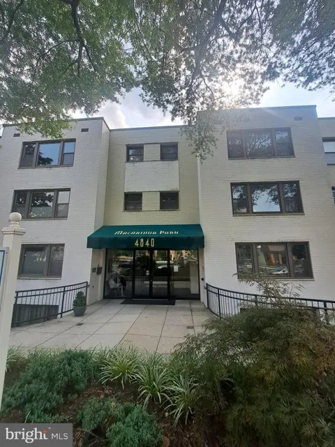 4840 MACARTHUR BOULEVARD NW #307