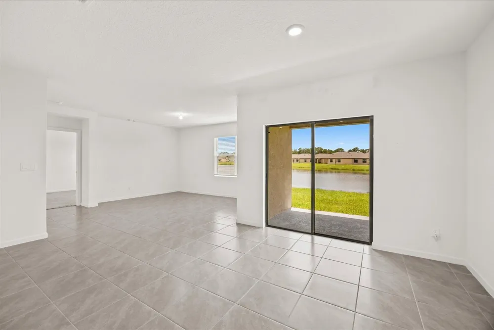 435 SEAFOAM CIRCLE Fort Pierce, FL 34945