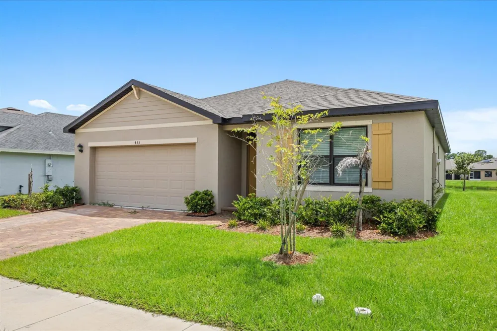 435 SEAFOAM CIRCLE Fort Pierce, FL 34945