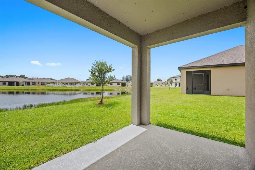 435 SEAFOAM CIRCLE Fort Pierce, FL 34945
