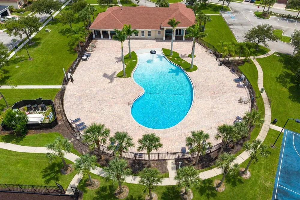 435 SEAFOAM CIRCLE Fort Pierce, FL 34945