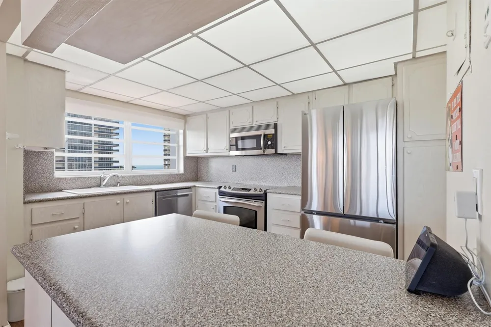 1825 S Ocean Drive #PH 1 Hallandale Beach, FL 33009
