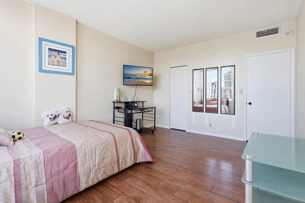 1825 S Ocean Drive #PH 1 Hallandale Beach, FL 33009