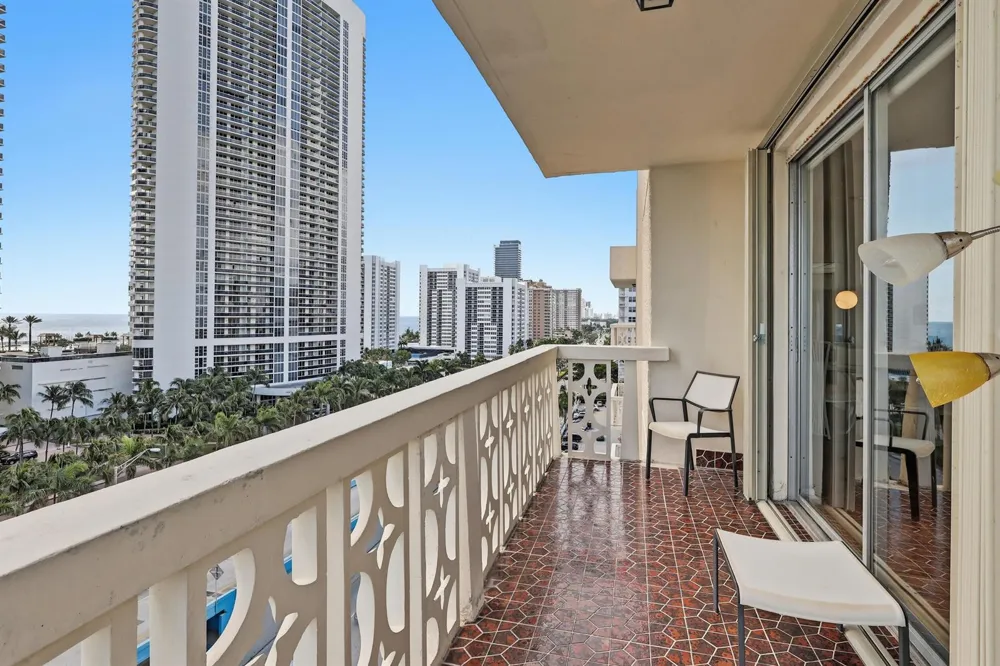 1825 S Ocean Drive #PH 1 Hallandale Beach, FL 33009