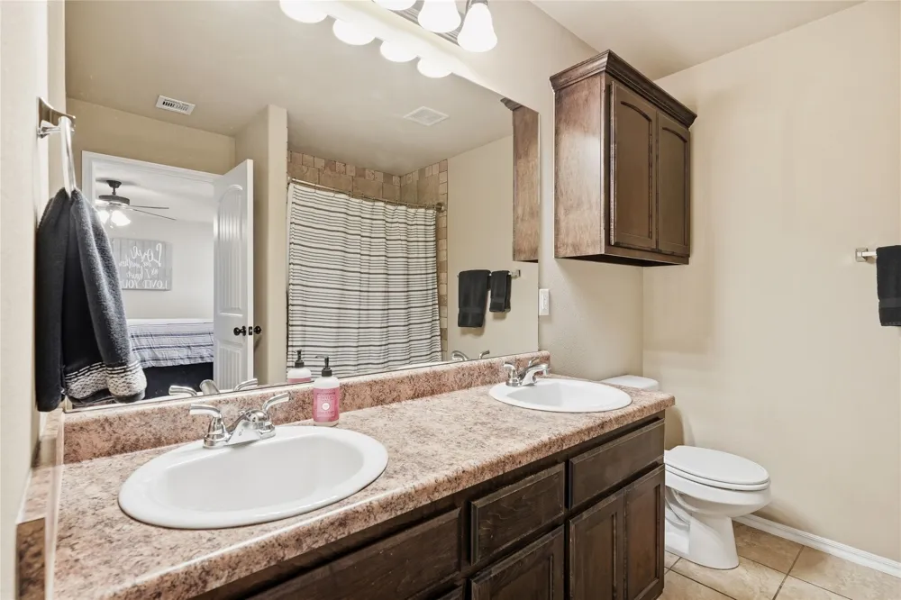 11716 E 109th Street Owasso, OK 74055