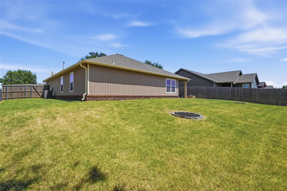 11716 E 109th Street Owasso, OK 74055
