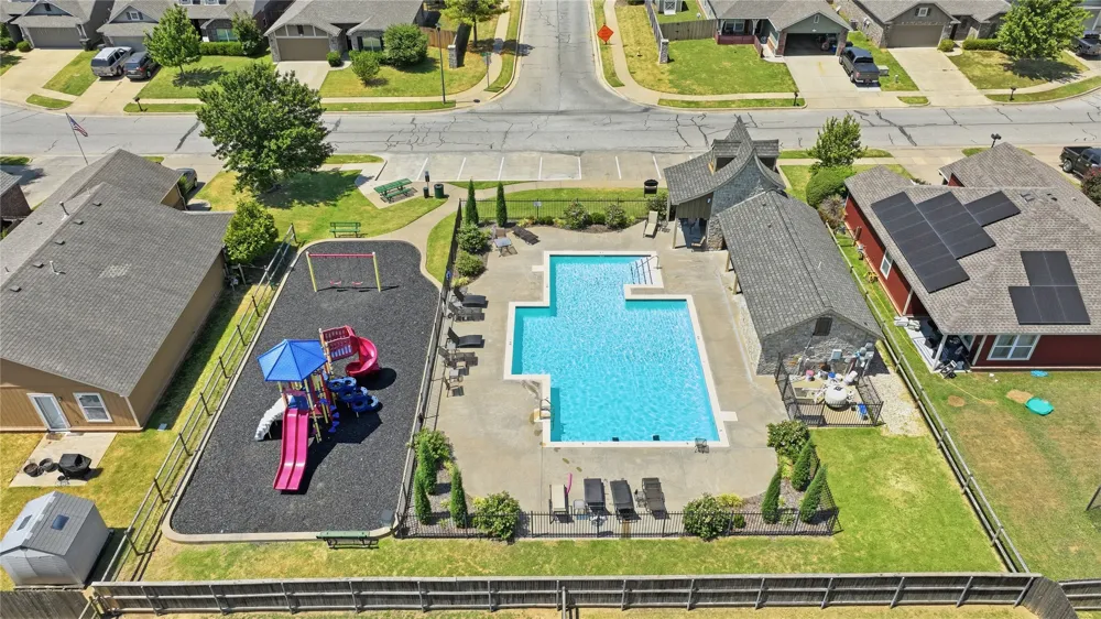 11716 E 109th Street Owasso, OK 74055