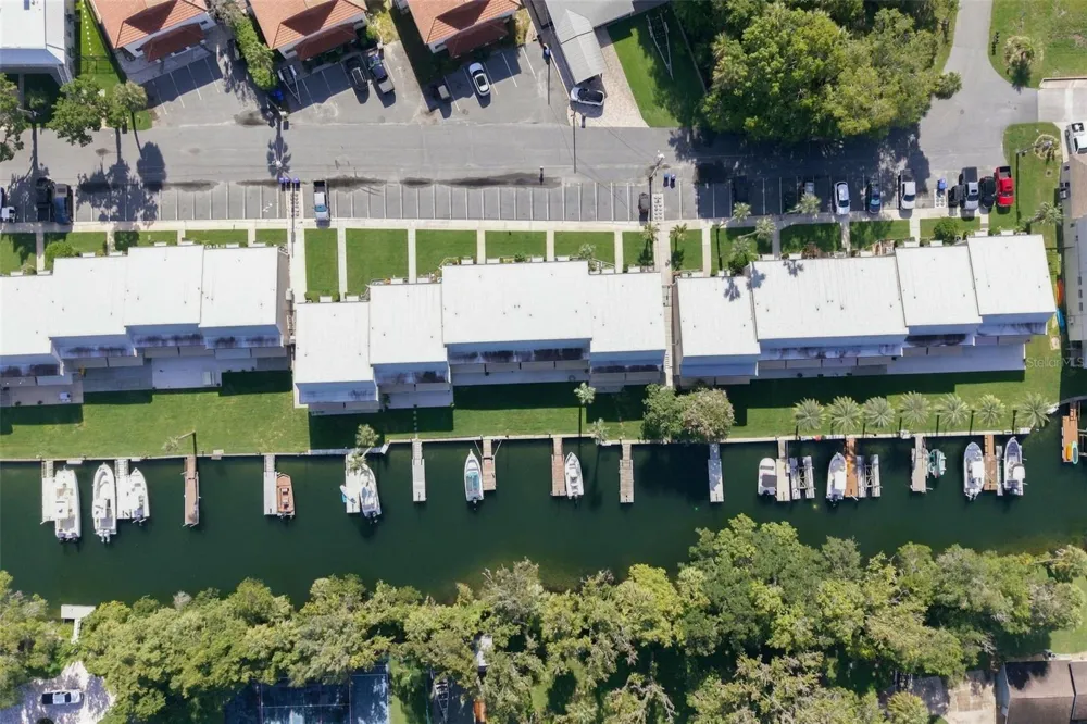 65 BEACH LANE Crystal River, FL 34429
