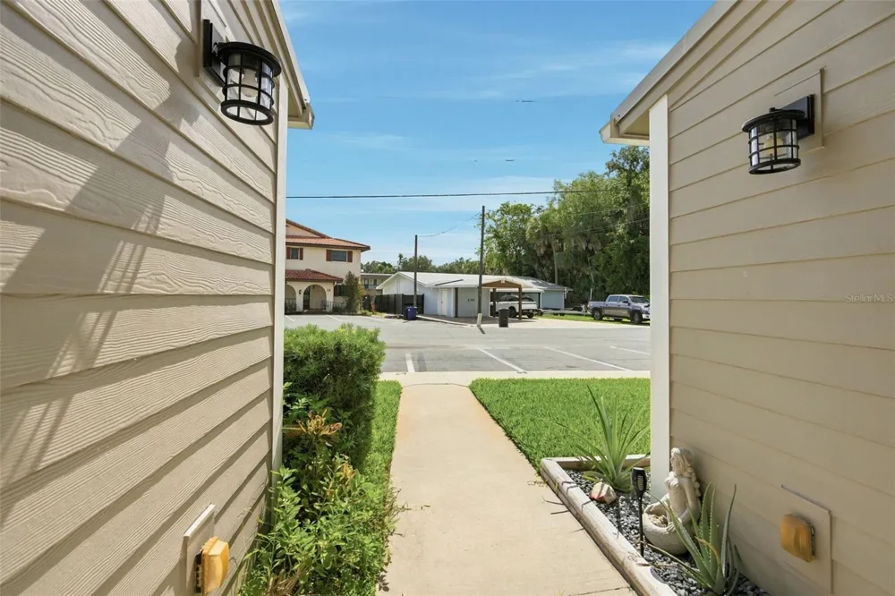 65 BEACH LANE Crystal River, FL 34429