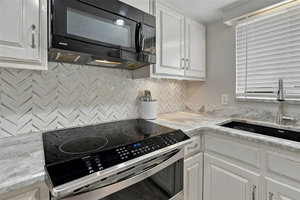 65 BEACH LANE Crystal River, FL 34429