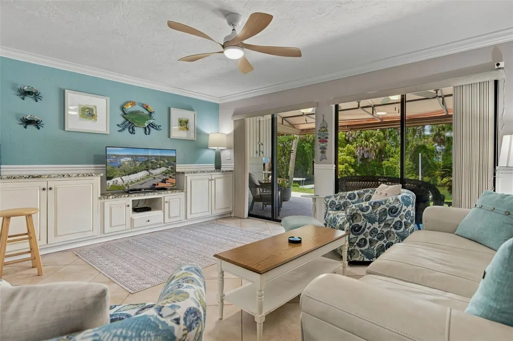 65 BEACH LANE Crystal River, FL 34429