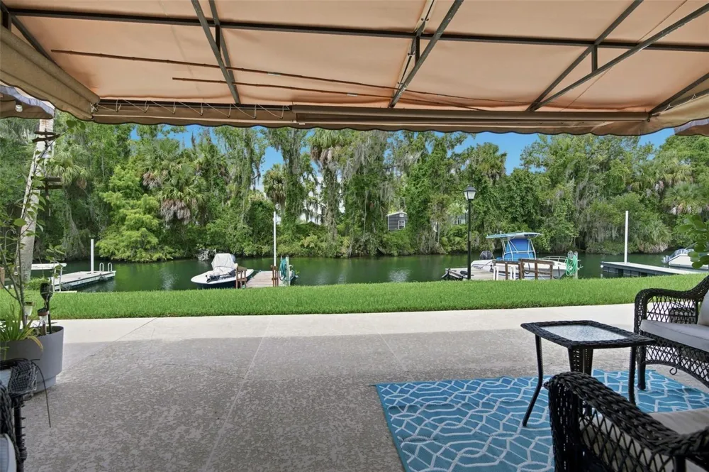 65 BEACH LANE Crystal River, FL 34429