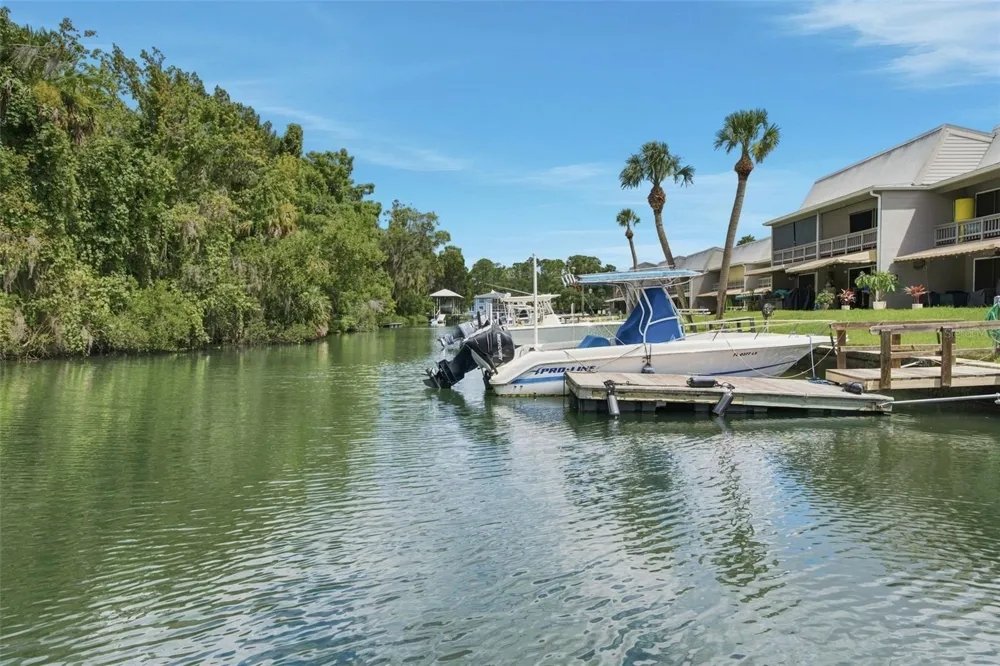 65 BEACH LANE Crystal River, FL 34429