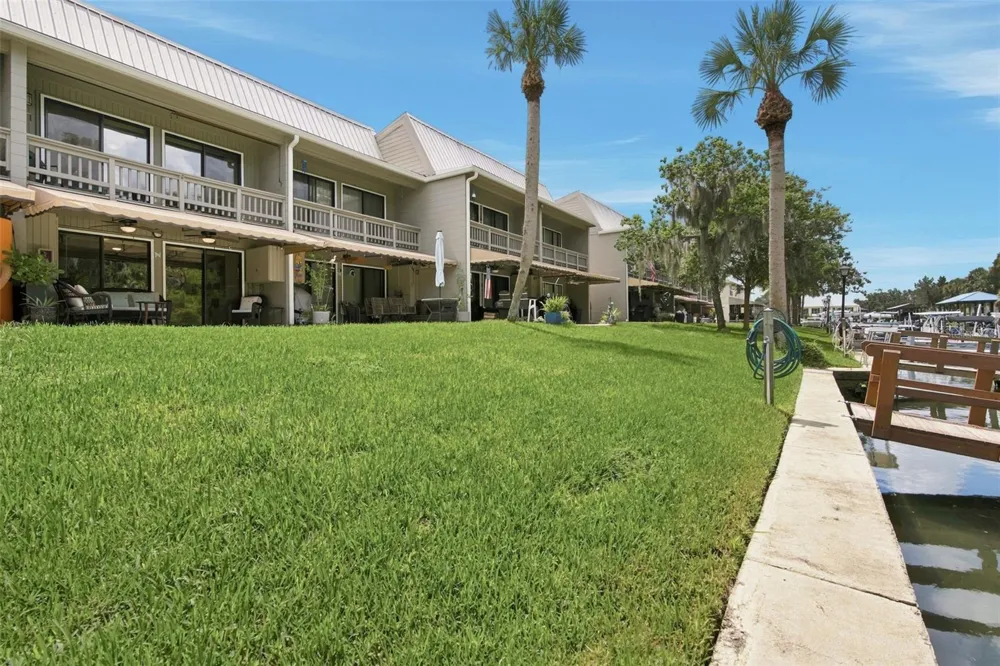 65 BEACH LANE Crystal River, FL 34429