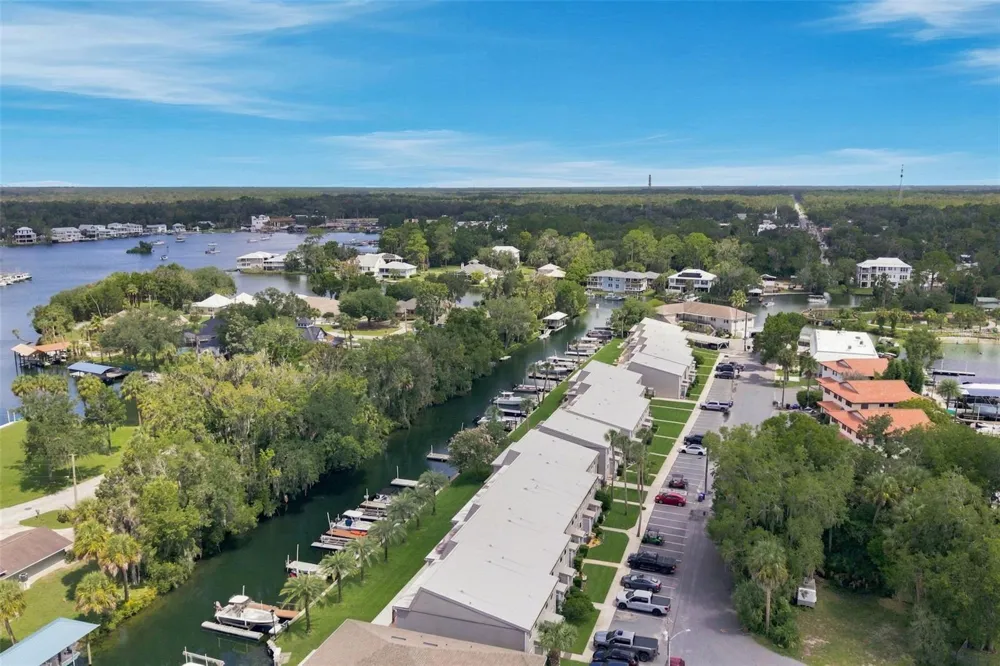 65 BEACH LANE Crystal River, FL 34429