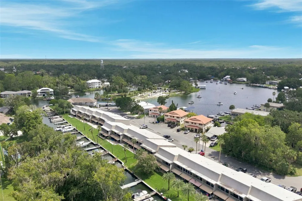 65 BEACH LANE Crystal River, FL 34429