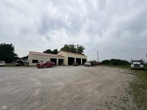 1367 E National
