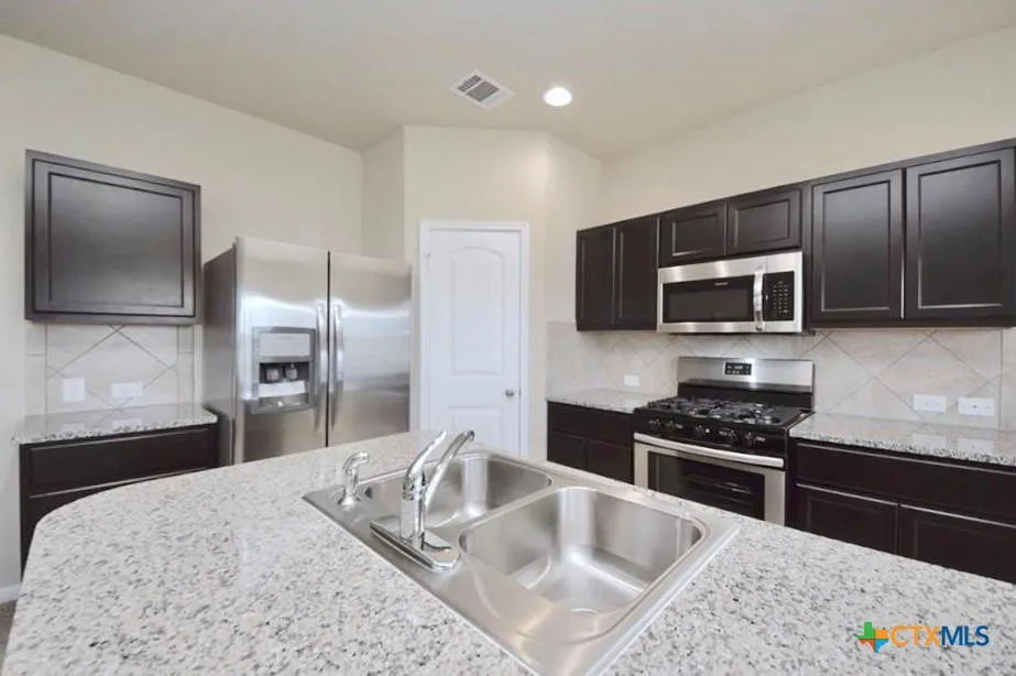 1416 Fort Dessau Road Pflugerville, TX 78660