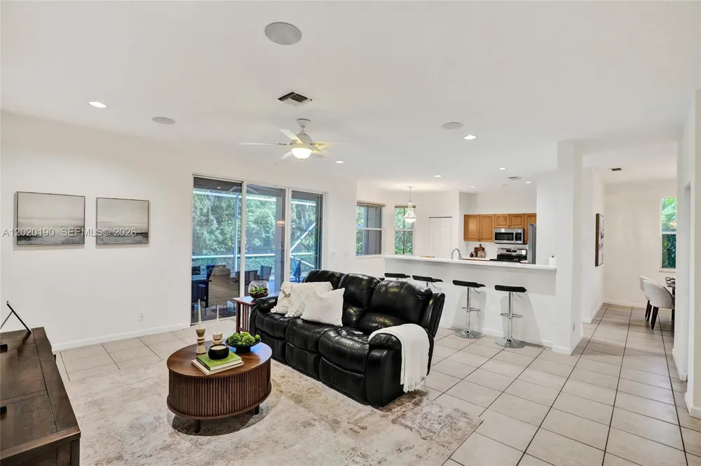 4452 Stone Ridge Way Weston, FL 33331