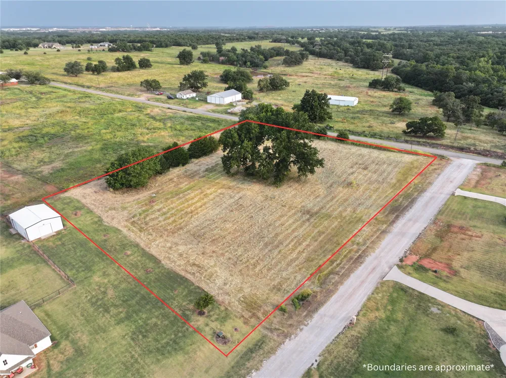 2224 Fairlake Drive Stillwater, OK 74075