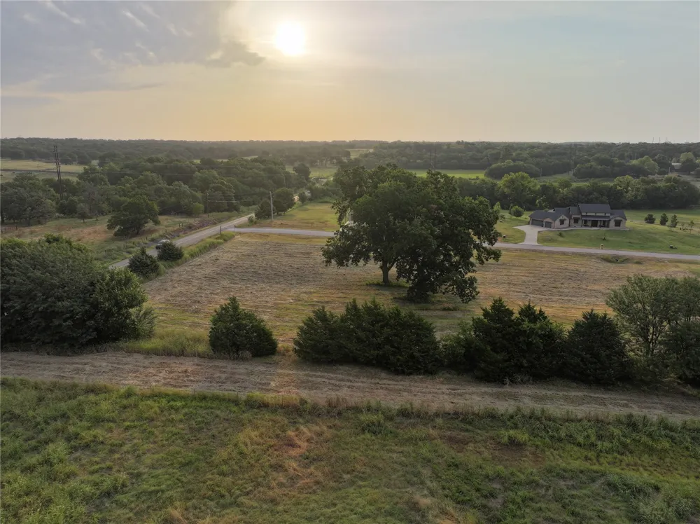 2224 Fairlake Drive Stillwater, OK 74075