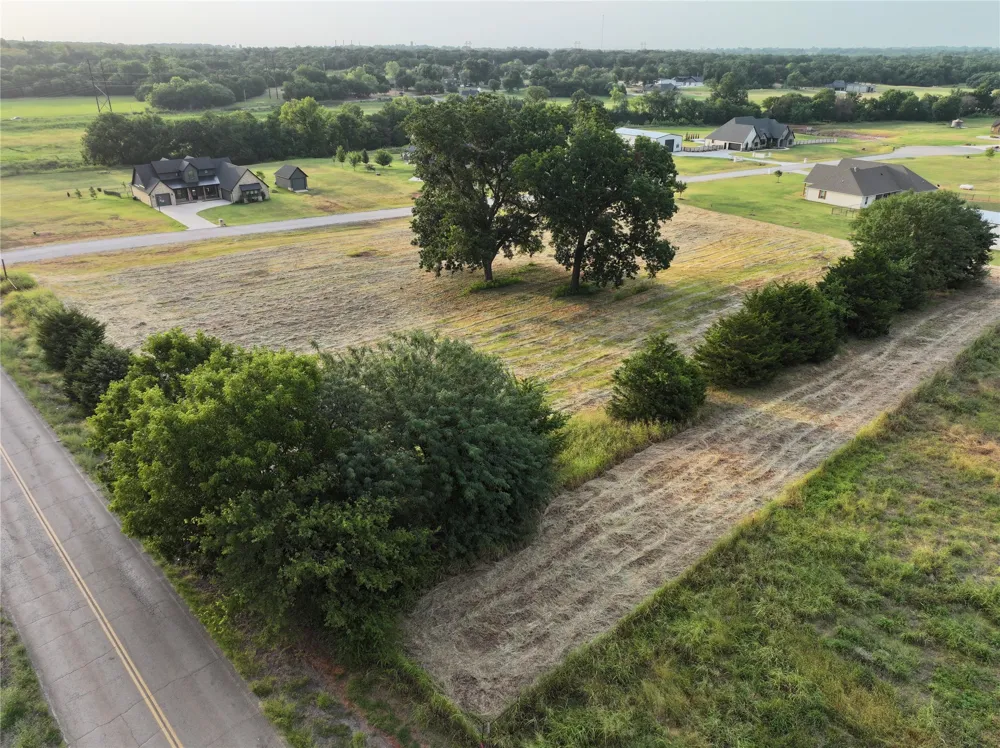 2224 Fairlake Drive Stillwater, OK 74075
