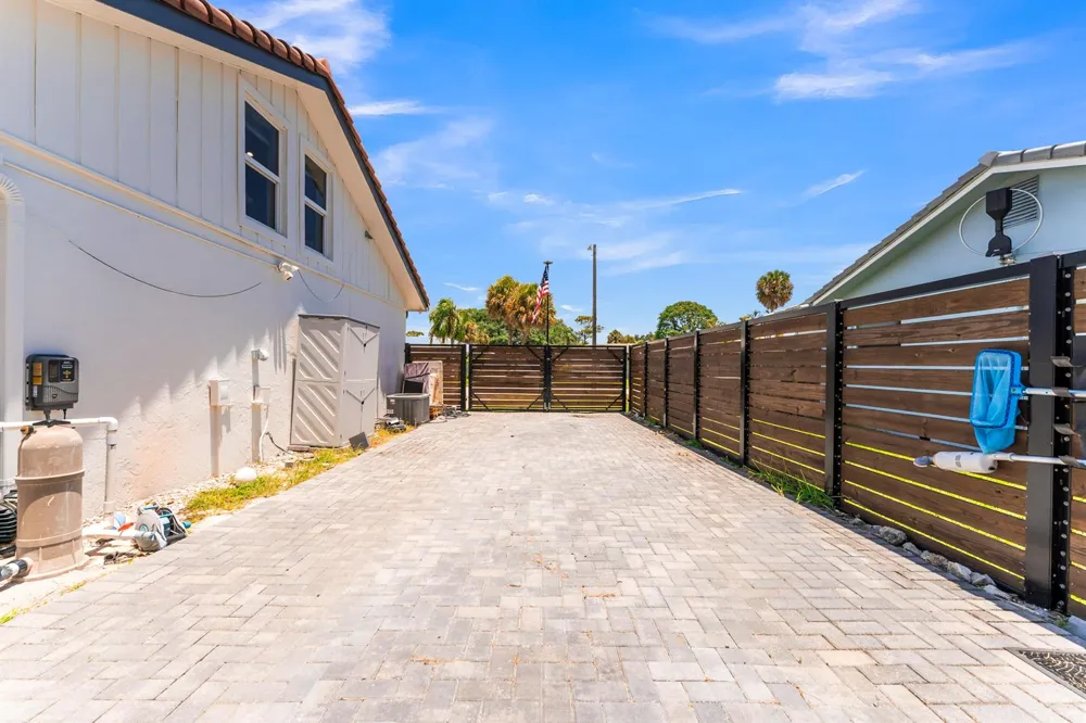 1472 SW 13th Street Boca Raton, FL 33486