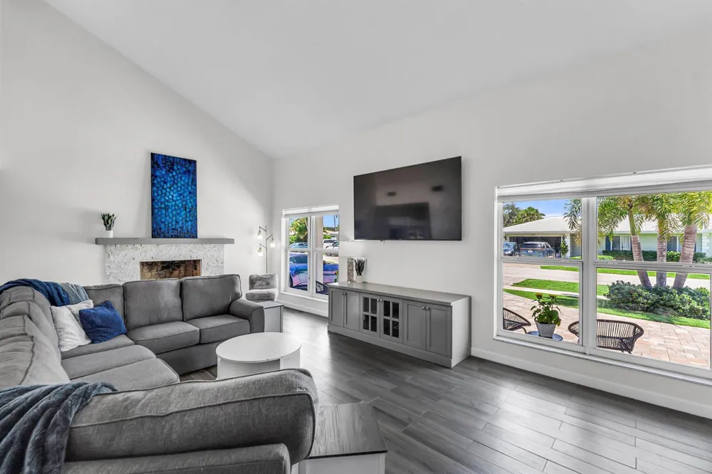 1472 SW 13th Street Boca Raton, FL 33486
