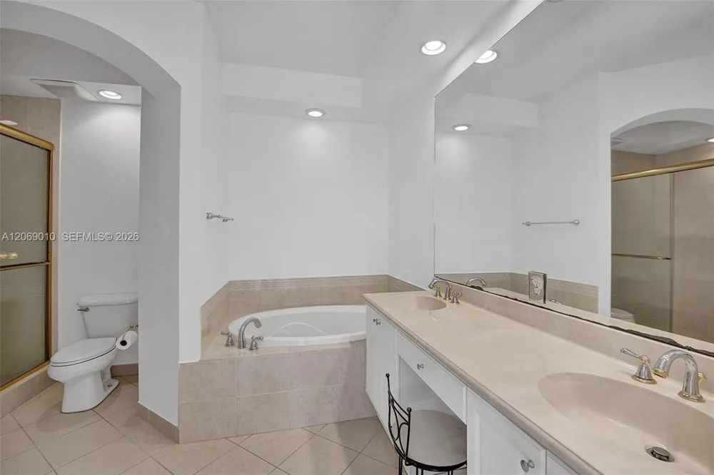 2925 NW 126th Ave #1-320 Sunrise, FL 33323