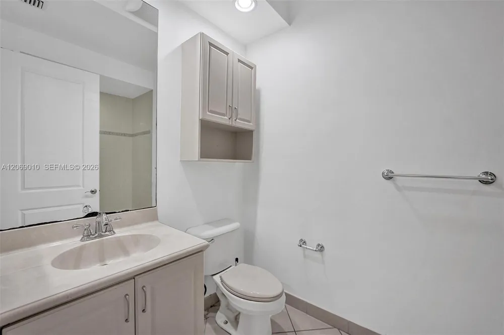 2925 NW 126th Ave #1-320 Sunrise, FL 33323