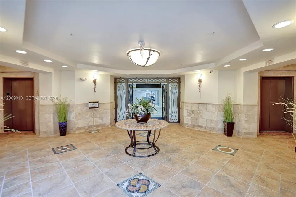 2925 NW 126th Ave #1-320 Sunrise, FL 33323