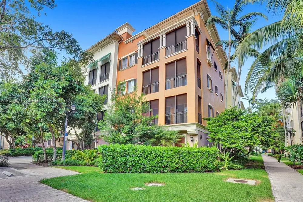 2925 NW 126th Ave #1-320 Sunrise, FL 33323